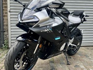 CFMOTO 675SR-R E5+ 2026